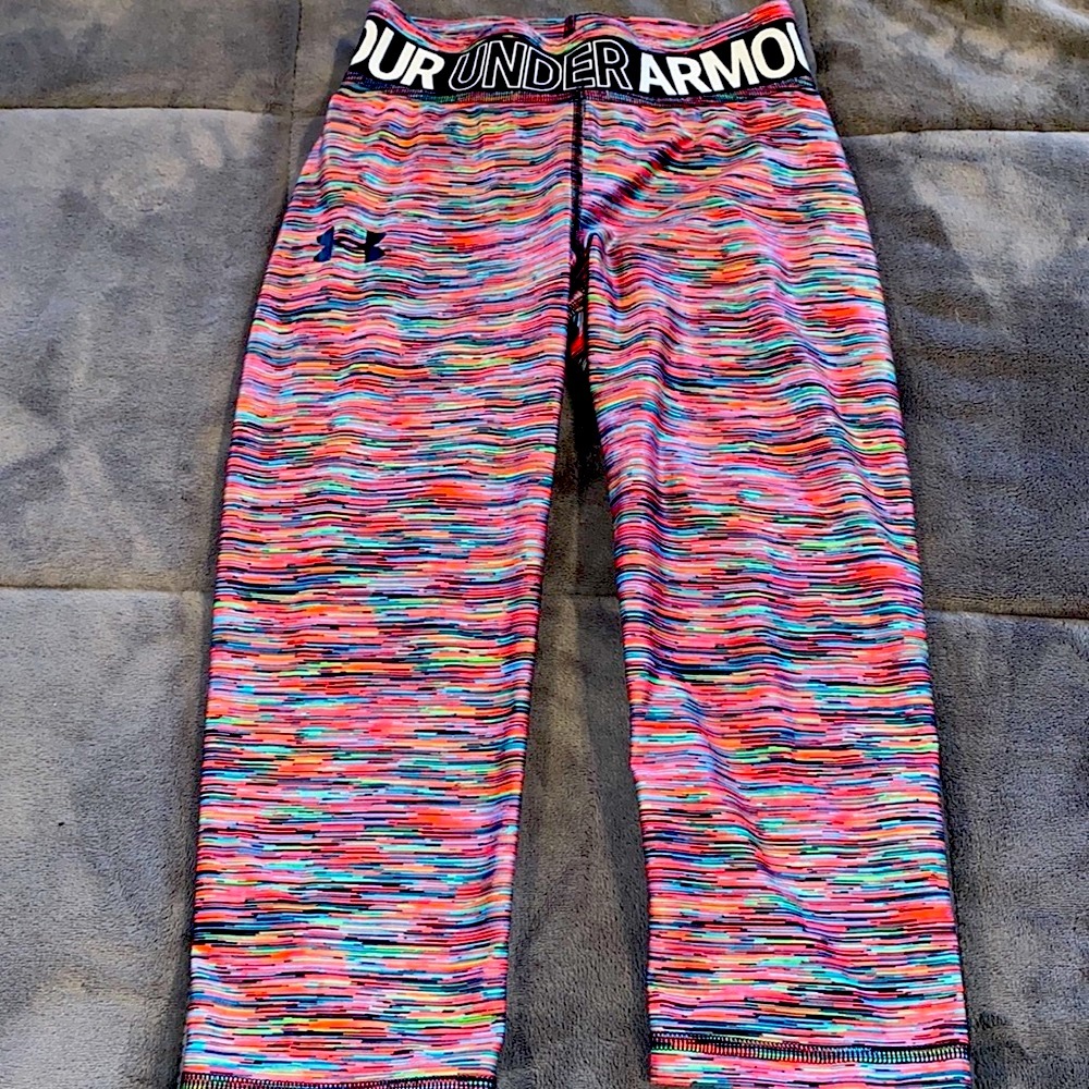 Multi colored girls Under Armour Capris